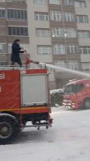 Karla Kapanan Yollar Deniz Suyuyla Açılıyor Karla Kapanan Yollar Deniz Suyuyla Açılıyor