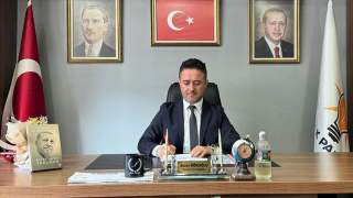 AK Parti'den Başkan Erdem'e sert çıkış; "Belediyecilik sahnede koşarak değil, sokakta hizmetle yapılır" AK Parti'den Başkan Erdem'e sert çıkış; "Belediyecilik sahnede koşarak değil, sokakta hizmetle yapılır"