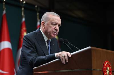 Erdoğan, “Topraklarını, özgürlüklerini ve onurlarını savunan Filistin halkının yanında dimdik duruyoruz”