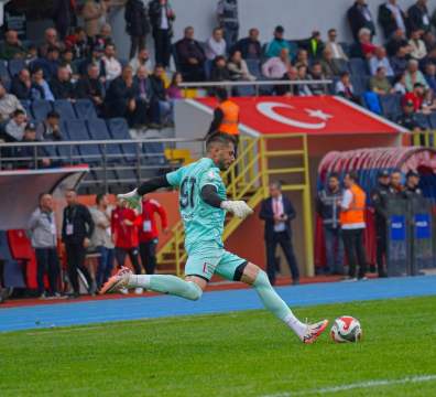 Enes Fidayeo geri döndü Enes Fidayeo geri döndü