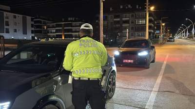 Zonguldak'ta dev trafik denetimi: 19 bin 600 araç kontrol edildi Zonguldak'ta dev trafik denetimi: 19 bin 600 araç kontrol edildi