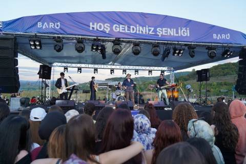 BARÜ’den öğrencilere ‘Hoş Geldiniz’ şenliği BARÜ’den öğrencilere ‘Hoş Geldiniz’ şenliği