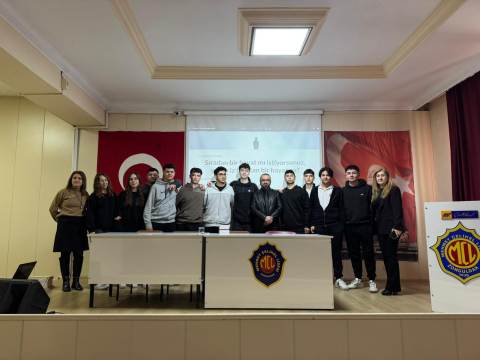 Zonguldak'ta lise öğrencilerine siber güvenlik ve kariyer semineri Zonguldak'ta lise öğrencilerine siber güvenlik ve kariyer semineri