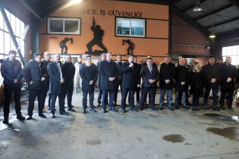 GMİS Yönetim Kurulu Kozlu'da madenciyi bilgilendirdi GMİS Yönetim Kurulu Kozlu'da madenciyi bilgilendirdi