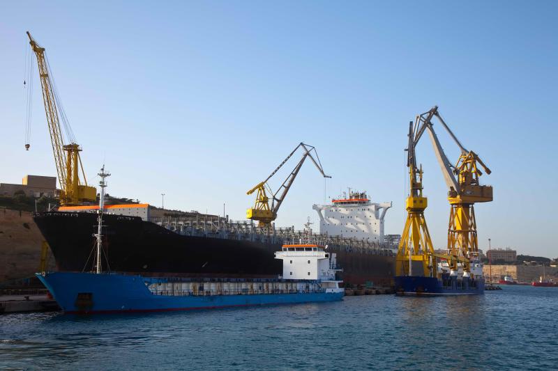 Ocak-Haziran döneminde 275 milyon ton yük, 7 milyon TEU konteyner elleçlendi Ocak-Haziran döneminde 275 milyon ton yük, 7 milyon TEU konteyner elleçlendi
