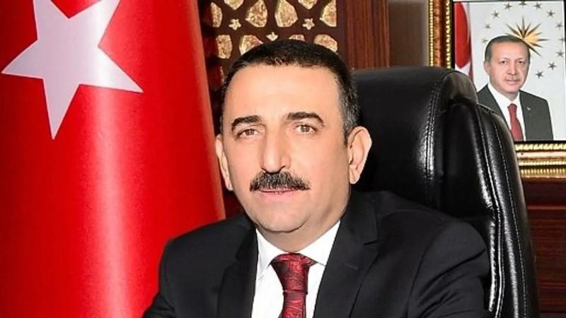 Vali Osman Hacıbektaşoğlu: "Anne sevgisi merhametin, sabrın ve karşılıksız sevginin en güzel örneğidir" Vali Osman Hacıbektaşoğlu: "Anne sevgisi merhametin, sabrın ve karşılıksız sevginin en güzel örneğidir"