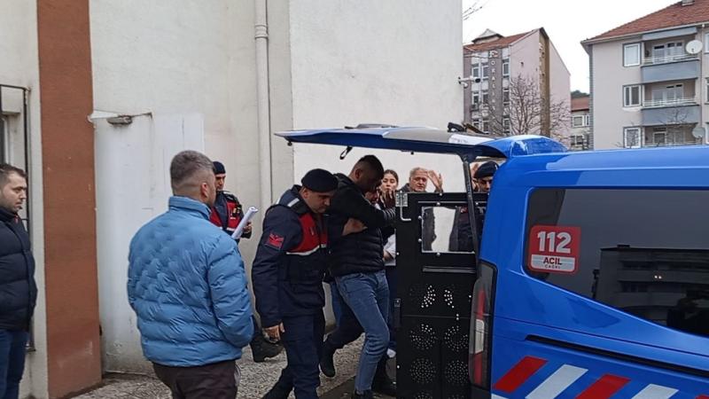 Çaycuma'da arkadaş cinayeti şüphelisi tutuklandı Çaycuma'da arkadaş cinayeti şüphelisi tutuklandı