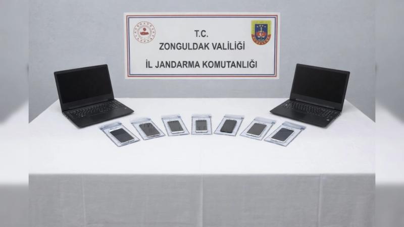 Zonguldak merkezli "yatırım" dolandırıcılarına darbe: 5 ilde 6 organize suç örgütü çökertildi Zonguldak merkezli "yatırım" dolandırıcılarına darbe: 5 ilde 6 organize suç örgütü çökertildi