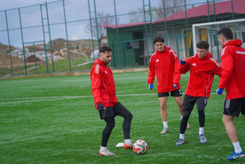 Zonguldakspor Sebat hazırlıklarını tamamladı Zonguldakspor Sebat hazırlıklarını tamamladı