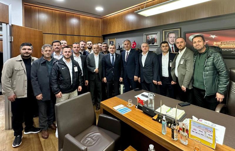 Milletvekillerine TBMM'de önemli ziyaret Milletvekillerine TBMM'de önemli ziyaret