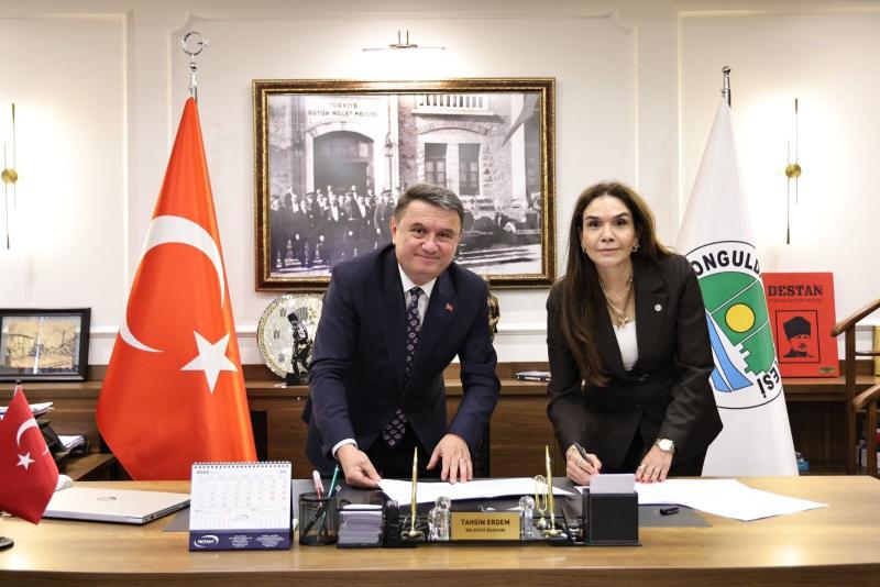 Zonguldak'ta atık ilaçlar için protokol imzalandı Zonguldak'ta atık ilaçlar için protokol imzalandı